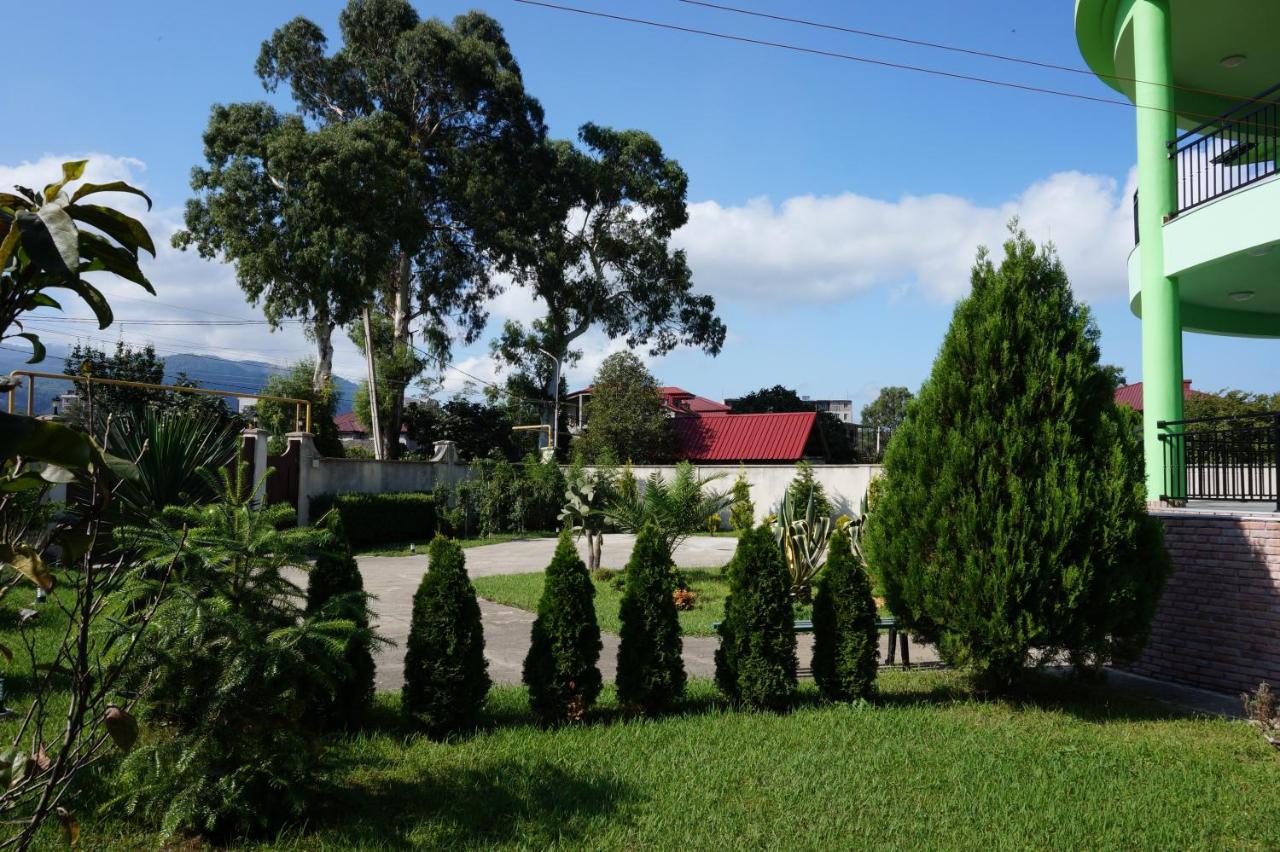 Villa Qero Batumi Luaran gambar