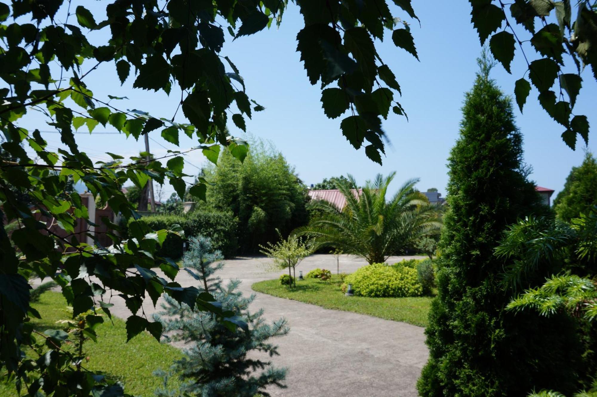 Villa Qero Batumi Luaran gambar