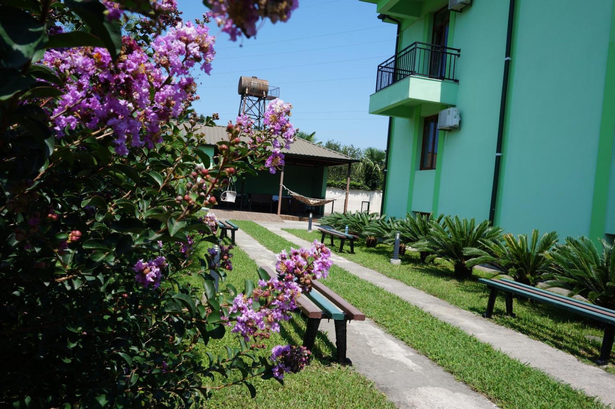 Villa Qero Batumi Luaran gambar