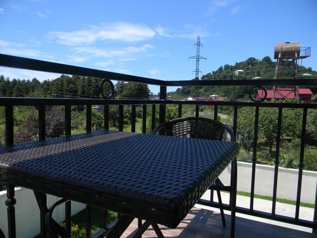 Villa Qero Batumi Luaran gambar