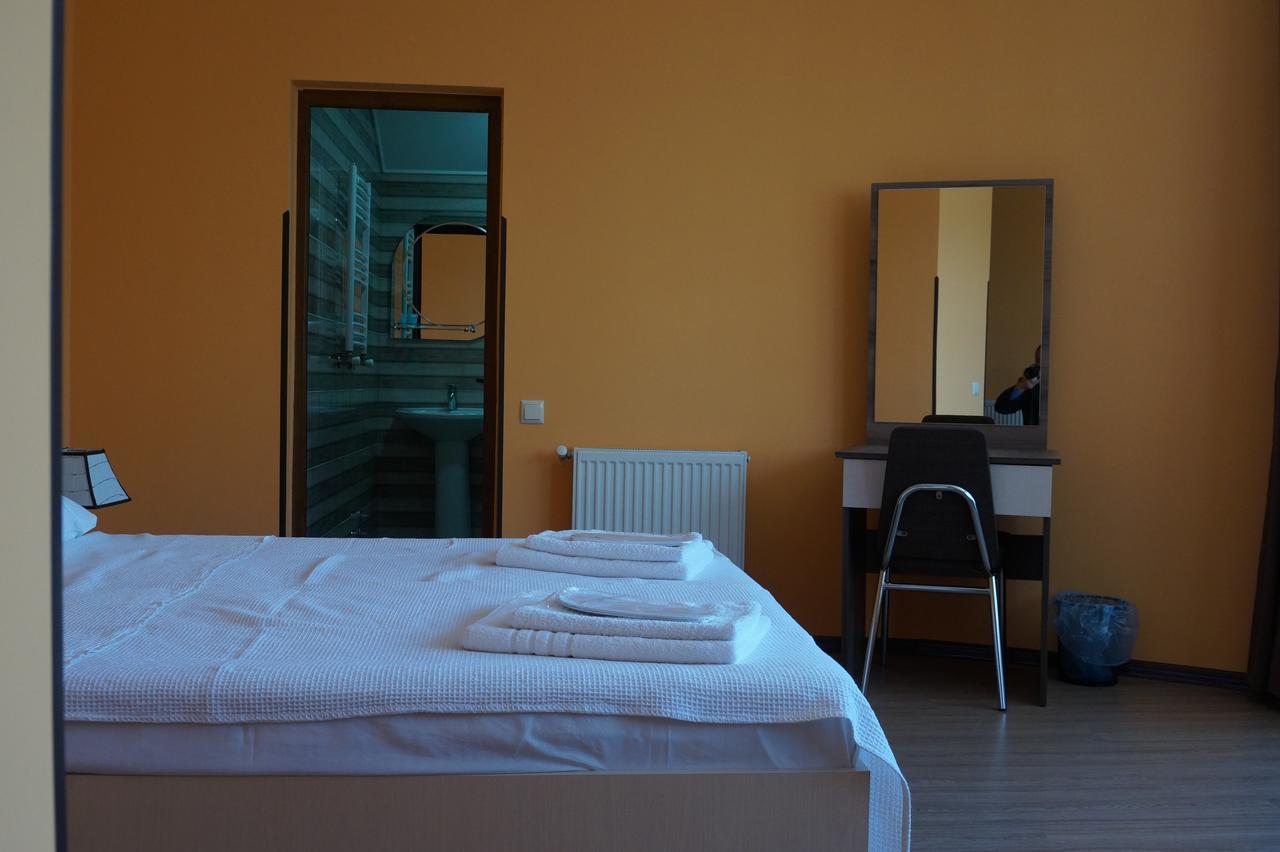 Villa Qero Batumi Luaran gambar